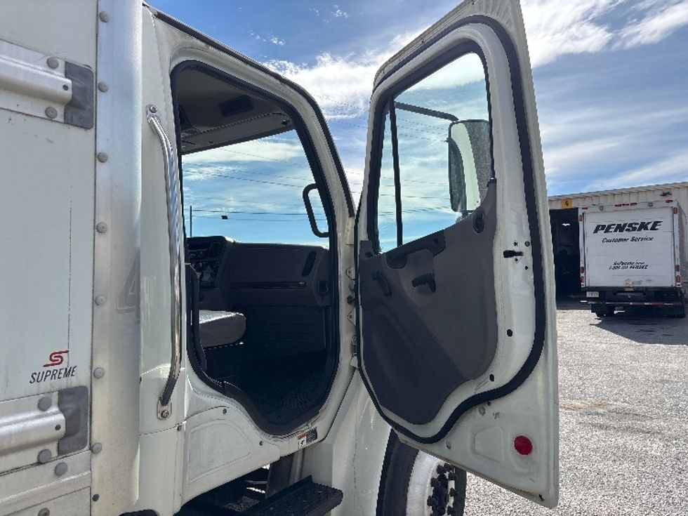 Medium Duty Box Truck-Light and Medium Duty Trucks-Freightliner-2019-M2-Greer-SC-228,662\n\t\tmiles-$ 44,250 - Image 20