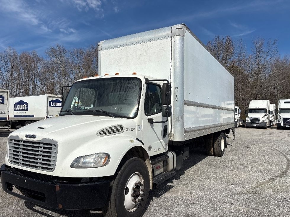 Medium Duty Box Truck-Light and Medium Duty Trucks-Freightliner-2019-M2-Greer-SC-228,662\n\t\tmiles-$ 44,250 - Image 3