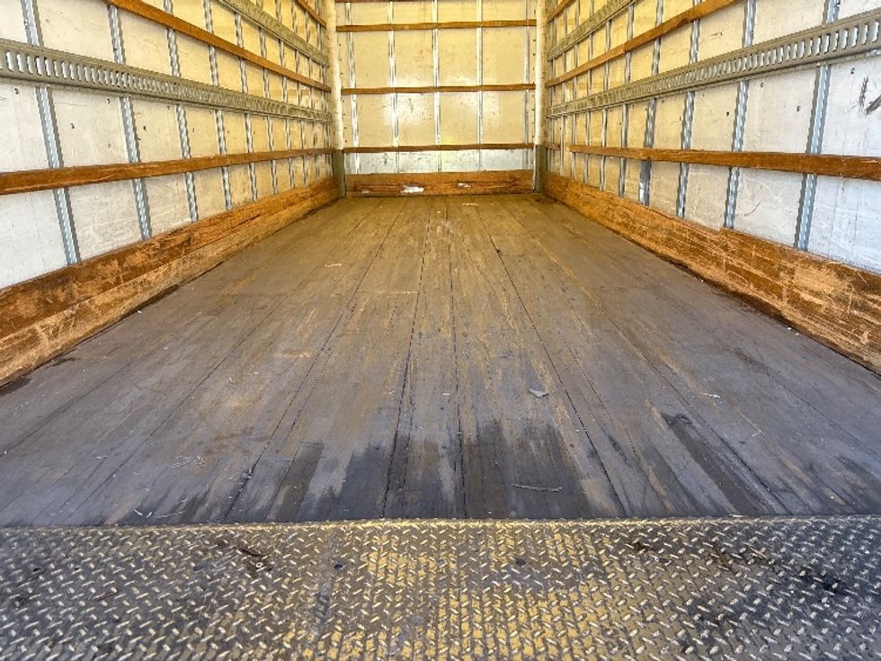 Medium Duty Box Truck-Light and Medium Duty Trucks-Freightliner-2019-M2-Greer-SC-262,654\n\t\tmiles-$ 38,750 - Image 10