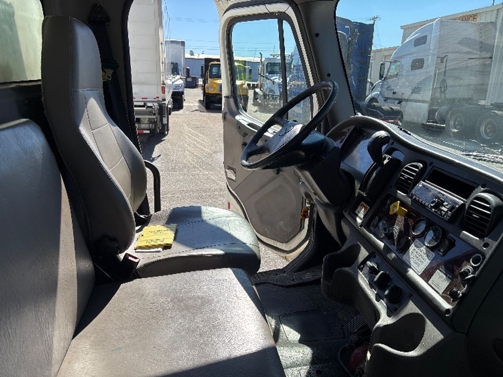 Medium Duty Box Truck-Light and Medium Duty Trucks-Freightliner-2019-M2-Greer-SC-262,654\n\t\tmiles-$ 38,750 - Image 22