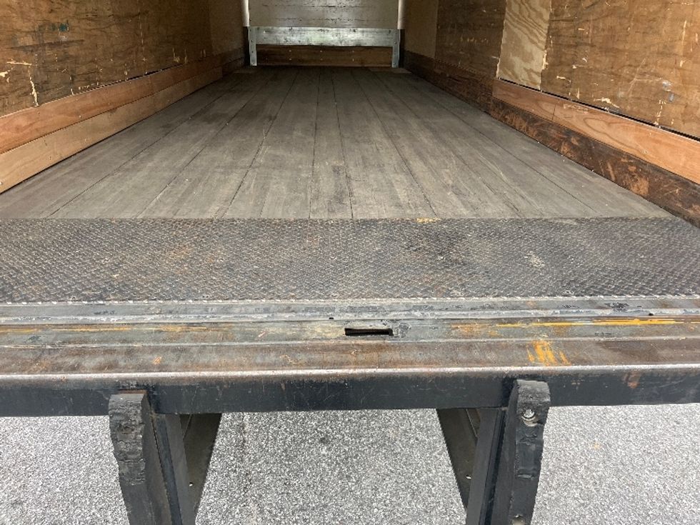 Medium Duty Box Truck-Light and Medium Duty Trucks-Freightliner-2019-M2-Greer-SC-79,033\n\t\tmiles-$ 60,250 - Image 10