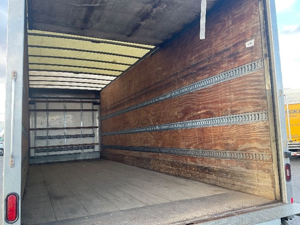 Medium Duty Box Truck-Light and Medium Duty Trucks-Freightliner-2019-M2-Hagerstown-MD-447,897\n\t\tmiles-$ 21,250 - Image 12