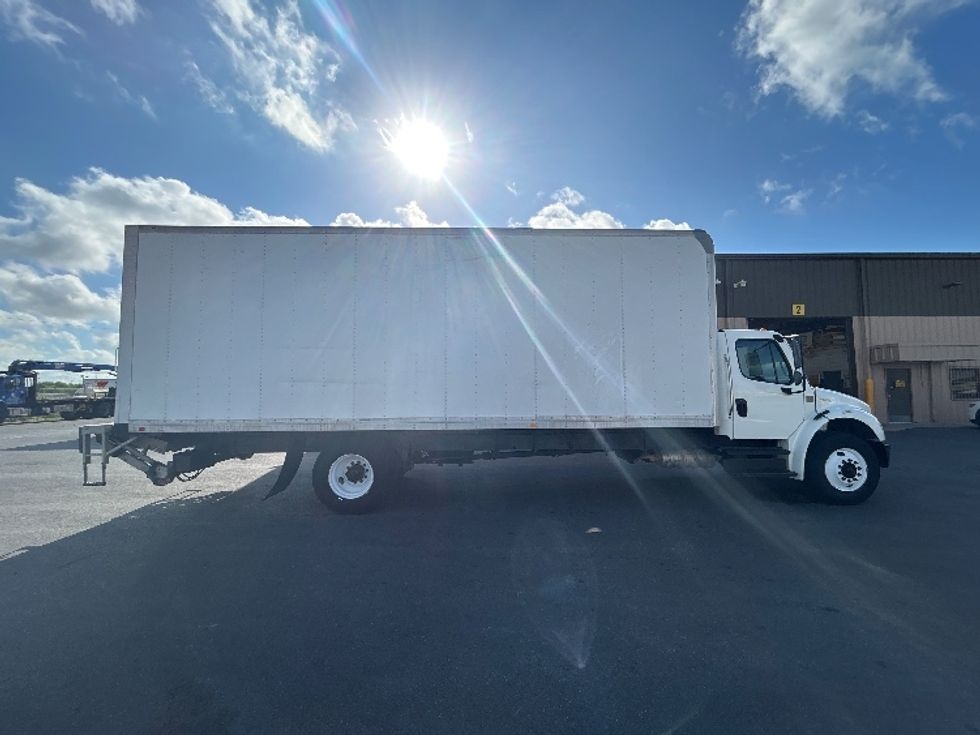 Medium Duty Box Truck-Light and Medium Duty Trucks-Freightliner-2019-M2-Harlingen-TX-151,672\n\t\tmiles-$ 55,500 - Image 15