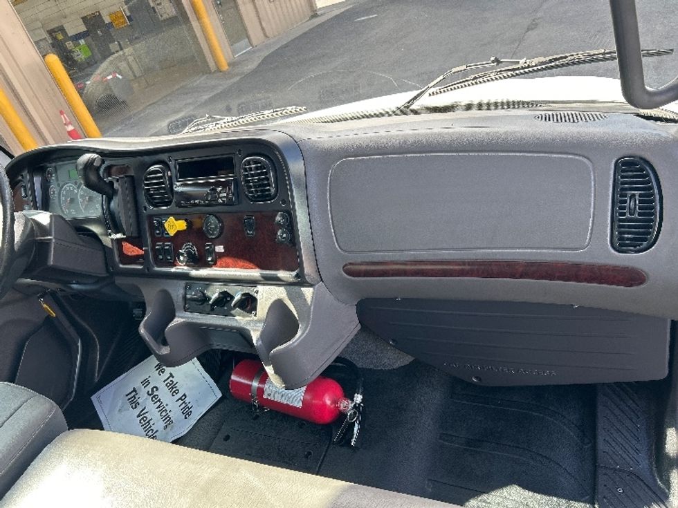 Medium Duty Box Truck-Light and Medium Duty Trucks-Freightliner-2019-M2-Harlingen-TX-151,672\n\t\tmiles-$ 55,500 - Image 21