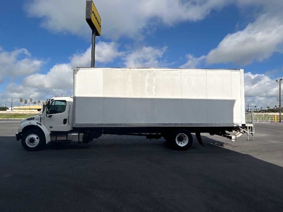 Medium Duty Box Truck-Light and Medium Duty Trucks-Freightliner-2019-M2-Harlingen-TX-151,672\n\t\tmiles-$ 55,500 - Image 4