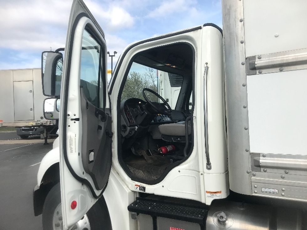 Medium Duty Box Truck-Light and Medium Duty Trucks-Freightliner-2019-M2-Harrisburg-PA-135,724\n\t\tmiles-$ 59,250 - Image 16