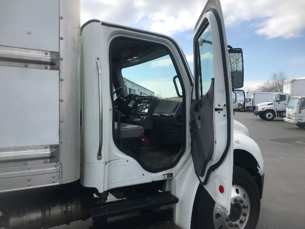 Medium Duty Box Truck-Light and Medium Duty Trucks-Freightliner-2019-M2-Harrisburg-PA-135,724\n\t\tmiles-$ 59,250 - Image 20