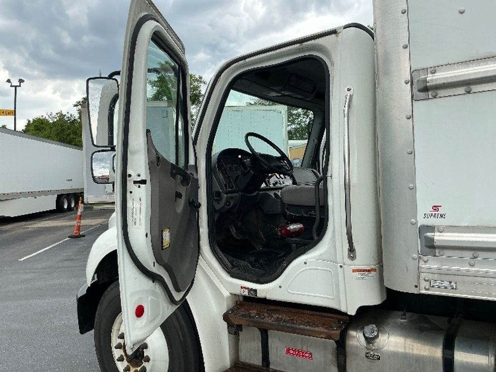 Medium Duty Box Truck-Light and Medium Duty Trucks-Freightliner-2019-M2-Harrisburg-PA-147,653\n\t\tmiles-$ 56,000 - Image 16