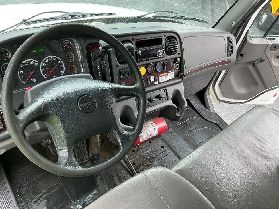 Medium Duty Box Truck-Light and Medium Duty Trucks-Freightliner-2019-M2-Harrisburg-PA-147,653\n\t\tmiles-$ 56,000 - Image 17