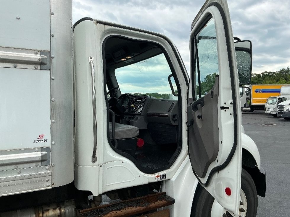 Medium Duty Box Truck-Light and Medium Duty Trucks-Freightliner-2019-M2-Harrisburg-PA-147,653\n\t\tmiles-$ 56,000 - Image 20