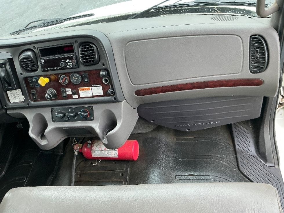 Medium Duty Box Truck-Light and Medium Duty Trucks-Freightliner-2019-M2-Harrisburg-PA-147,653\n\t\tmiles-$ 56,000 - Image 21