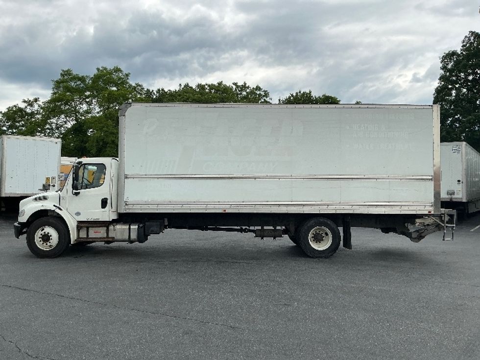 Medium Duty Box Truck-Light and Medium Duty Trucks-Freightliner-2019-M2-Harrisburg-PA-147,653\n\t\tmiles-$ 56,000 - Image 4