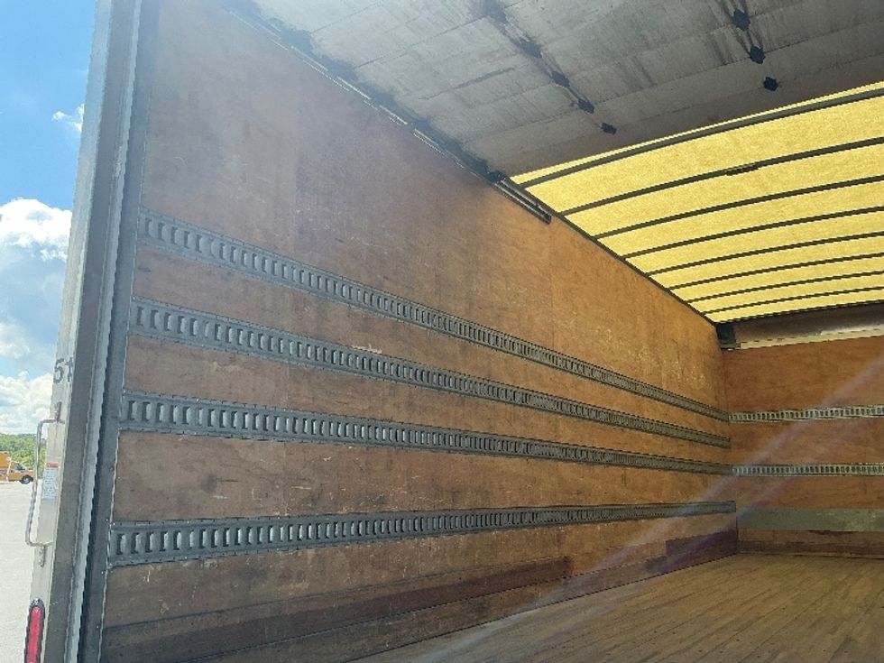 Medium Duty Box Truck-Light and Medium Duty Trucks-Freightliner-2019-M2-Harrisburg-PA-238,633\n\t\tmiles-$ 40,750 - Image 11