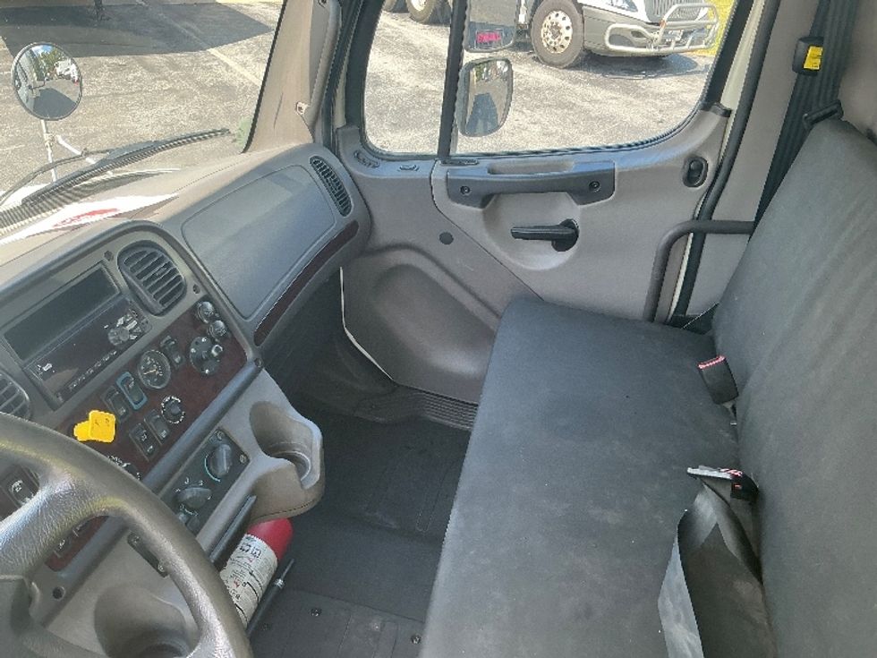Medium Duty Box Truck-Light and Medium Duty Trucks-Freightliner-2019-M2-Harrisburg-PA-238,633\n\t\tmiles-$ 40,750 - Image 19