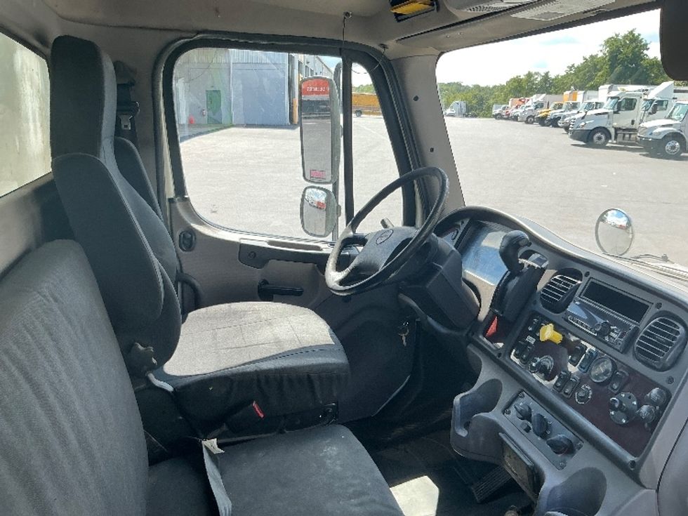 Medium Duty Box Truck-Light and Medium Duty Trucks-Freightliner-2019-M2-Harrisburg-PA-238,633\n\t\tmiles-$ 40,750 - Image 22