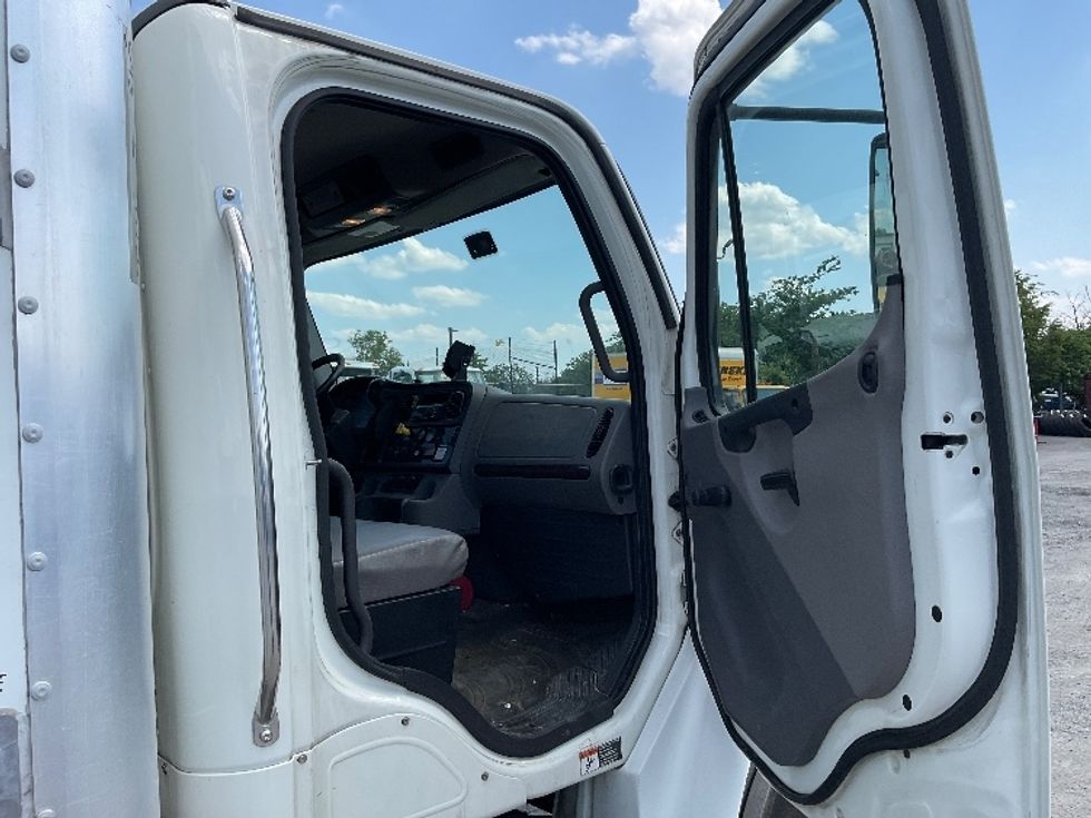 Medium Duty Box Truck-Light and Medium Duty Trucks-Freightliner-2019-M2-Harrisburg-PA-249,598\n\t\tmiles-$ 42,500 - Image 20