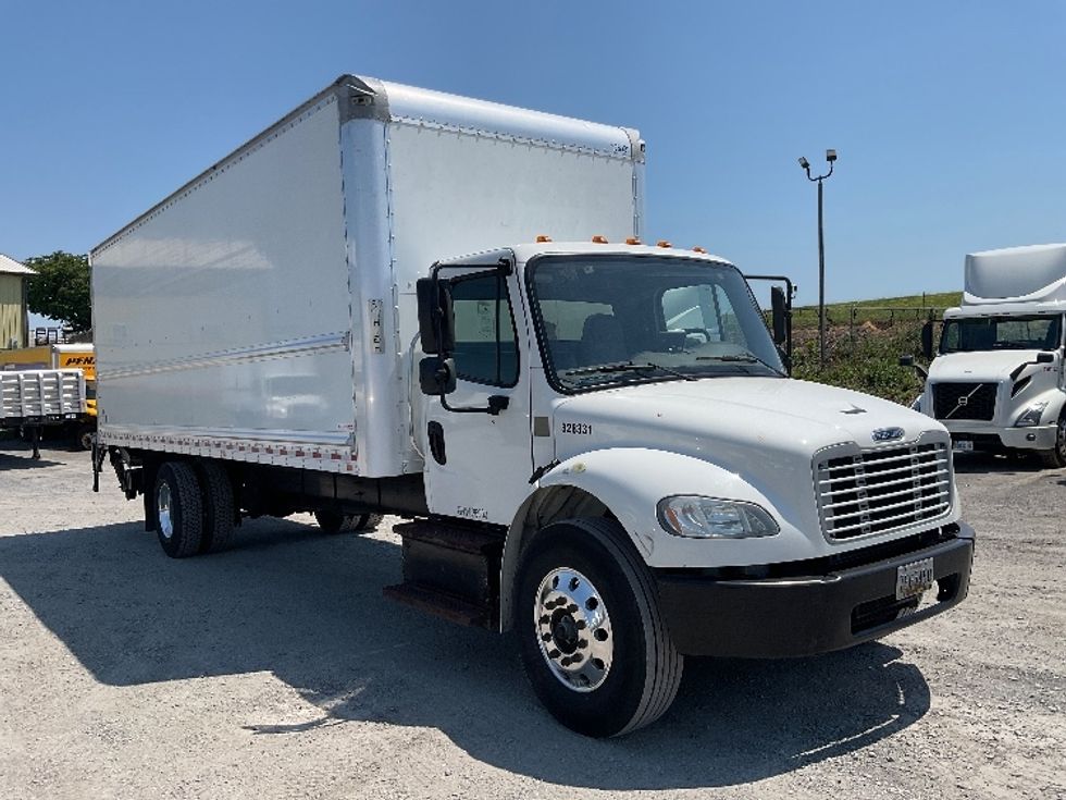 Medium Duty Box Truck-Light and Medium Duty Trucks-Freightliner-2019-M2-Harrisburg-PA-269,449\n\t\tmiles-$ 32,500 - Image 1