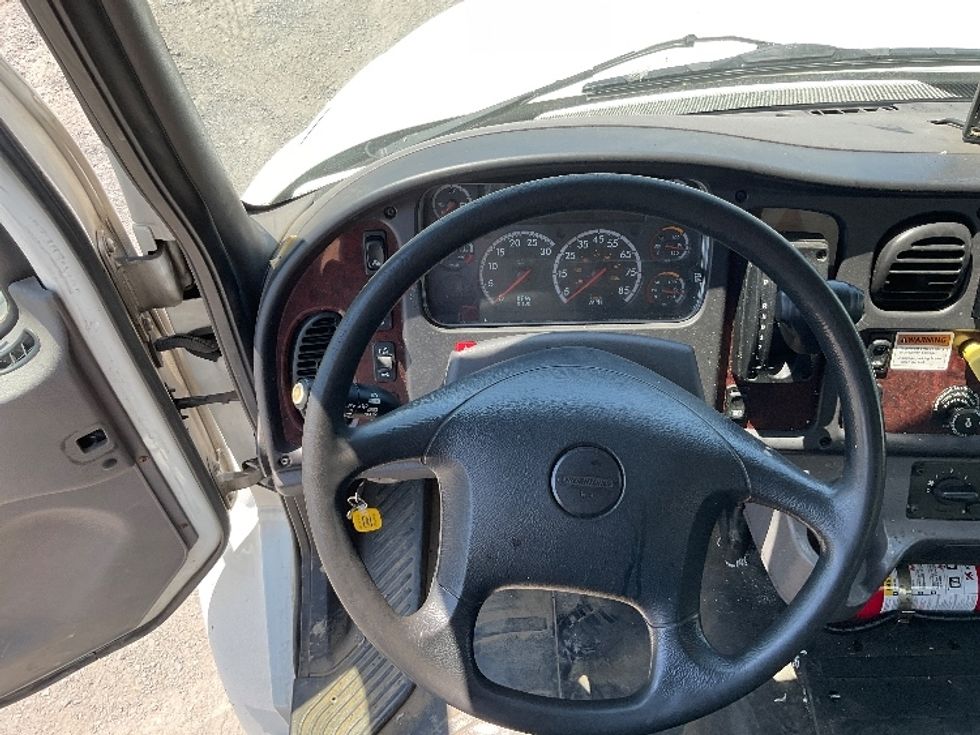 Medium Duty Box Truck-Light and Medium Duty Trucks-Freightliner-2019-M2-Harrisburg-PA-269,449\n\t\tmiles-$ 32,500 - Image 18