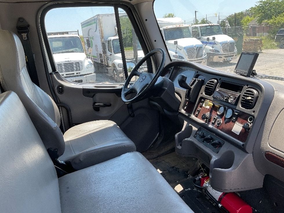 Medium Duty Box Truck-Light and Medium Duty Trucks-Freightliner-2019-M2-Harrisburg-PA-269,449\n\t\tmiles-$ 32,500 - Image 22