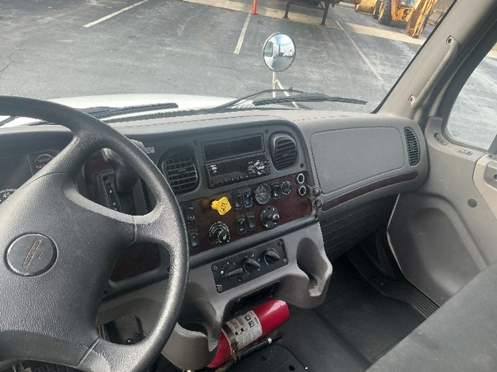 Medium Duty Box Truck-Light and Medium Duty Trucks-Freightliner-2019-M2-Harrisburg-PA-308,752\n\t\tmiles-$ 31,250 - Image 17