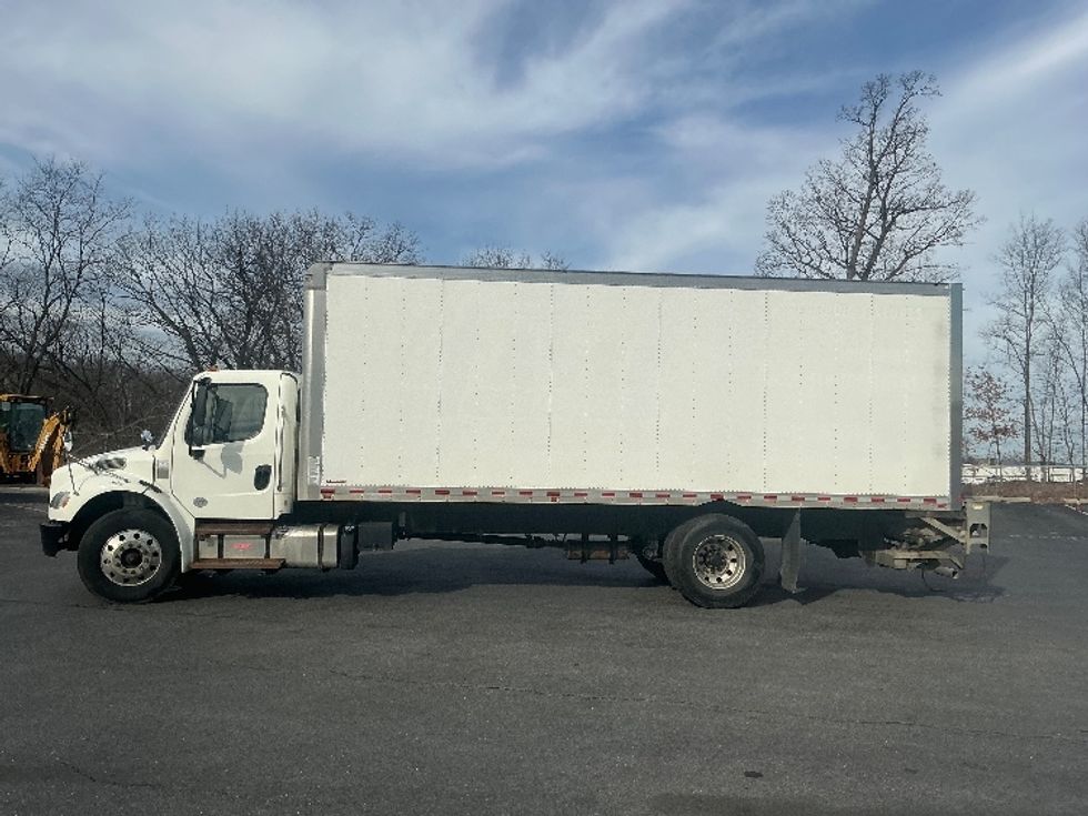 Medium Duty Box Truck-Light and Medium Duty Trucks-Freightliner-2019-M2-Harrisburg-PA-308,752\n\t\tmiles-$ 31,250 - Image 4