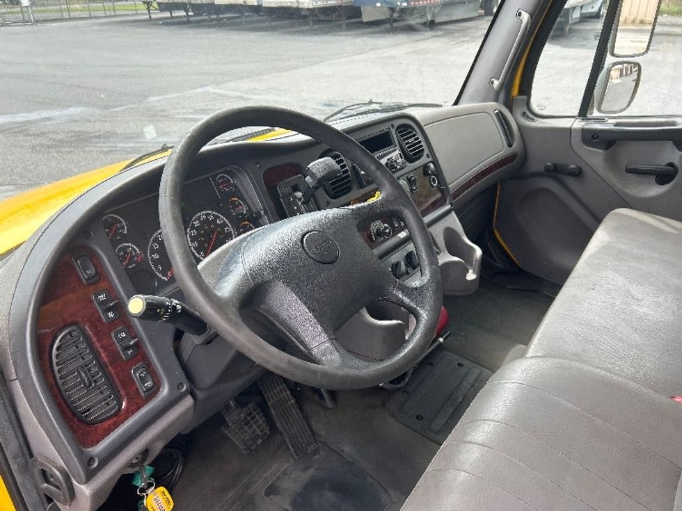 Medium Duty Box Truck-Light and Medium Duty Trucks-Freightliner-2019-M2-Harrisburg-PA-331,556\n\t\tmiles-$ 20,000 - Image 17