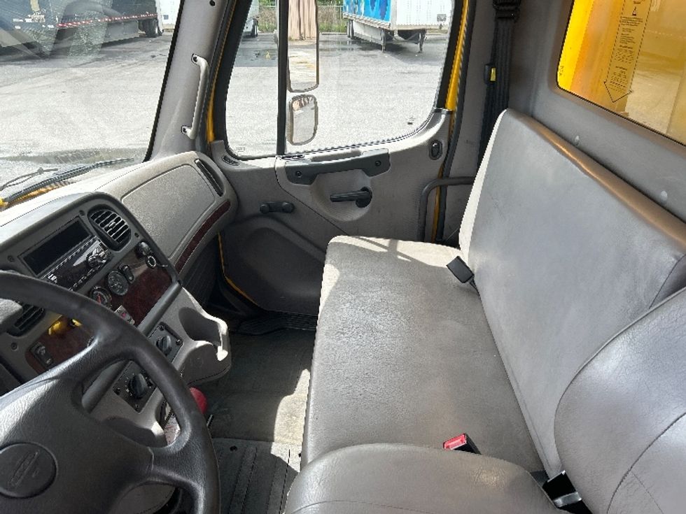 Medium Duty Box Truck-Light and Medium Duty Trucks-Freightliner-2019-M2-Harrisburg-PA-331,556\n\t\tmiles-$ 20,000 - Image 19