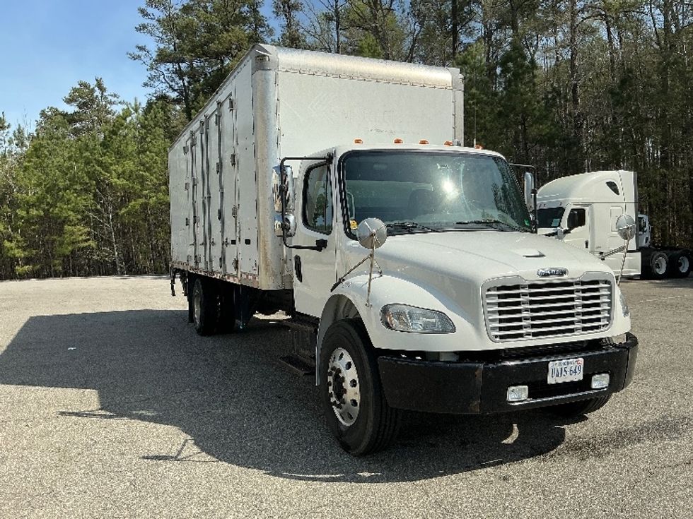 Medium Duty Box Truck-Light and Medium Duty Trucks-Freightliner-2019-M2-Harrisonburg-VA-224,202\n\t\tmiles-$ 45,500 - Image 1