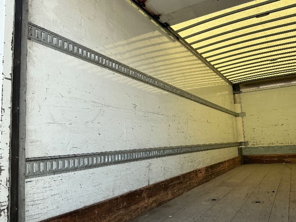 Medium Duty Box Truck-Light and Medium Duty Trucks-Freightliner-2019-M2-Harrisonburg-VA-224,202\n\t\tmiles-$ 45,500 - Image 11