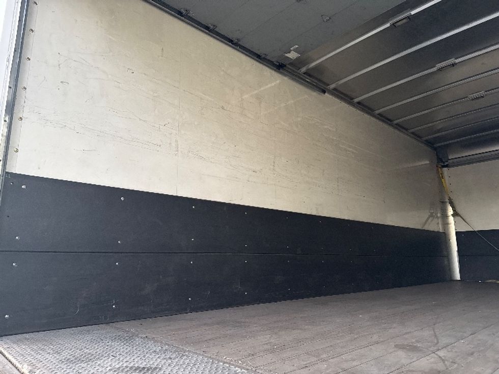 Medium Duty Box Truck-Light and Medium Duty Trucks-Freightliner-2019-M2-Homewood-AL-56,538\n\t\tmiles-$ 57,250 - Image 11