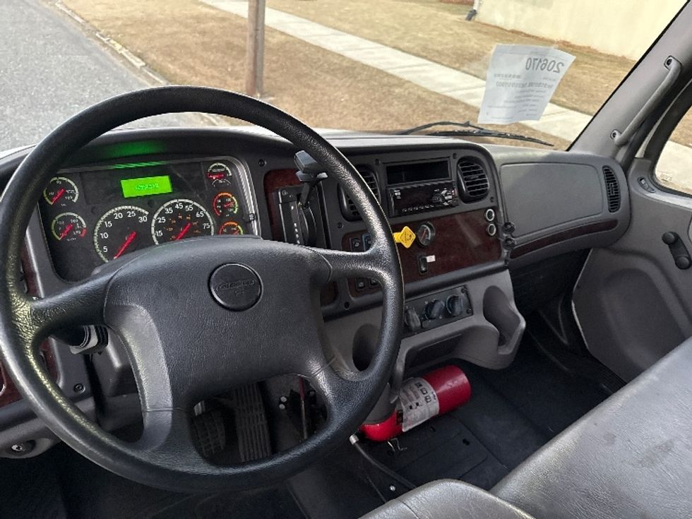 Medium Duty Box Truck-Light and Medium Duty Trucks-Freightliner-2019-M2-Homewood-AL-56,538\n\t\tmiles-$ 57,250 - Image 17