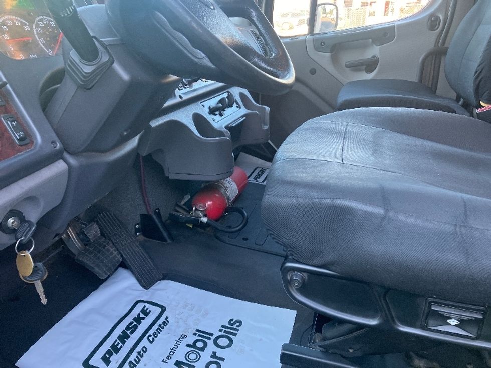 Medium Duty Box Truck-Light and Medium Duty Trucks-Freightliner-2019-M2-Hot Springs-AR-115,979\n\t\tmiles-$ 55,750 - Image 17