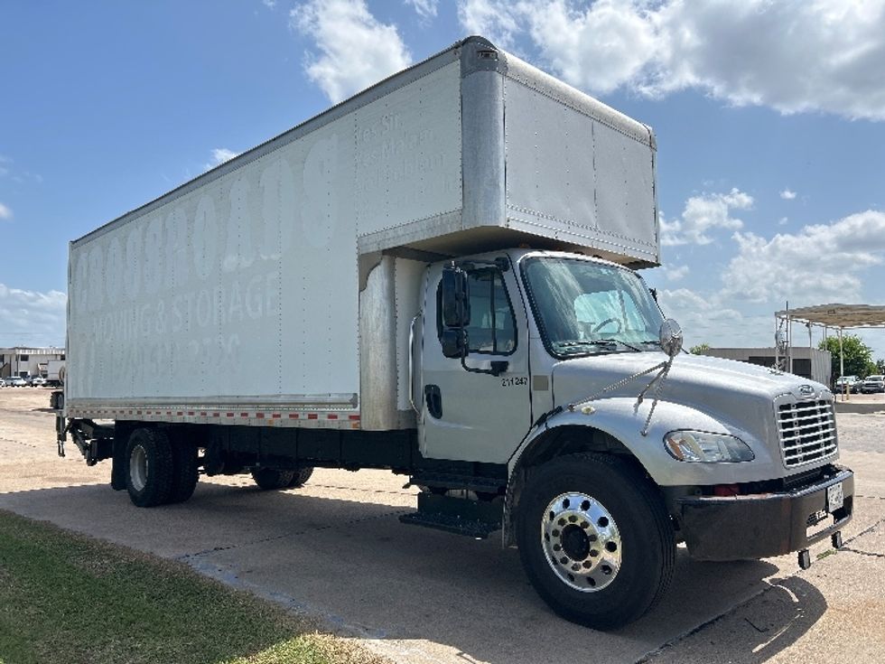 Medium Duty Box Truck-Light and Medium Duty Trucks-Freightliner-2019-M2-Houston-TX-177,728\n\t\tmiles-$ 55,250 - Image 1