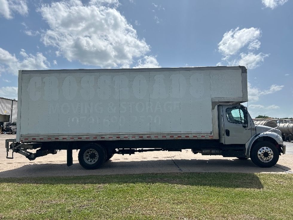 Medium Duty Box Truck-Light and Medium Duty Trucks-Freightliner-2019-M2-Houston-TX-177,728\n\t\tmiles-$ 55,250 - Image 15