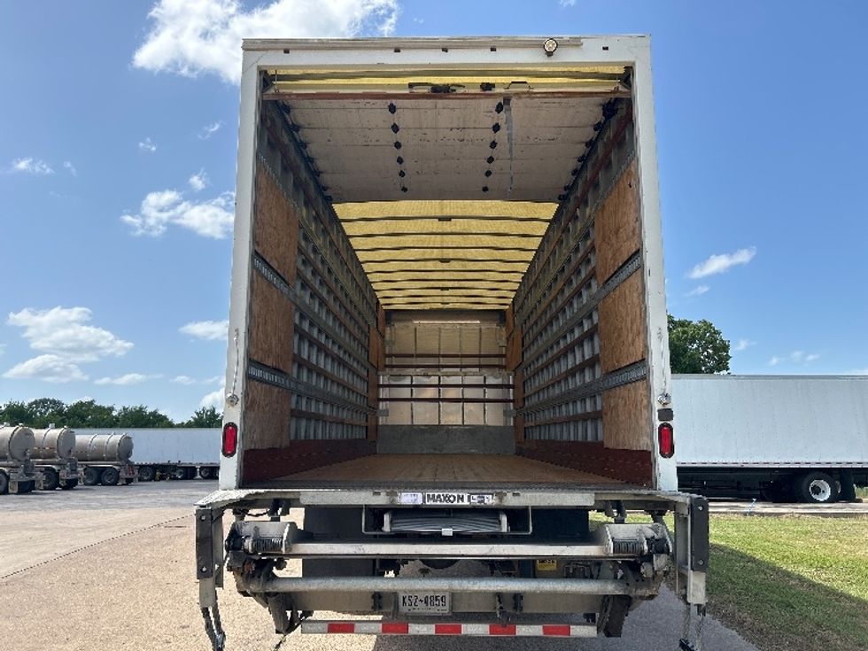 Medium Duty Box Truck-Light and Medium Duty Trucks-Freightliner-2019-M2-Houston-TX-177,728\n\t\tmiles-$ 55,250 - Image 8