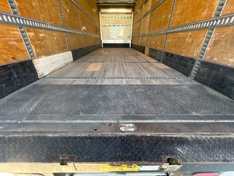 Medium Duty Box Truck-Light and Medium Duty Trucks-Freightliner-2019-M2-Houston-TX-183,605\n\t\tmiles-$ 53,750 - Image 10