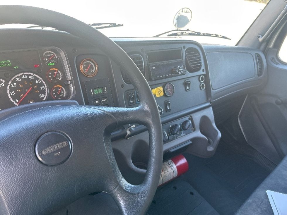 Medium Duty Box Truck-Light and Medium Duty Trucks-Freightliner-2019-M2-Houston-TX-183,605\n\t\tmiles-$ 53,750 - Image 18