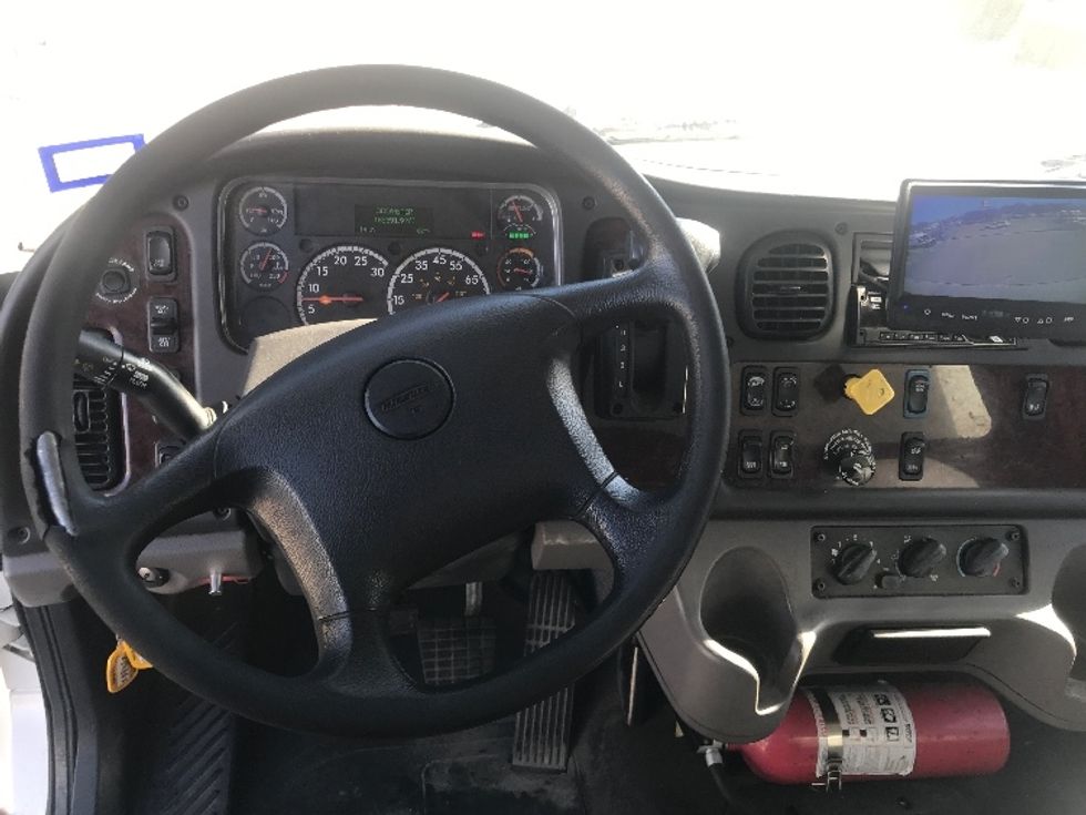 Medium Duty Box Truck-Light and Medium Duty Trucks-Freightliner-2019-M2-Houston-TX-189,391\n\t\tmiles-$ 40,000 - Image 18