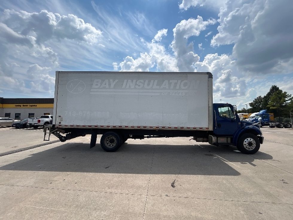 Medium Duty Box Truck-Light and Medium Duty Trucks-Freightliner-2019-M2-Houston-TX-261,664\n\t\tmiles-$ 43,500 - Image 15