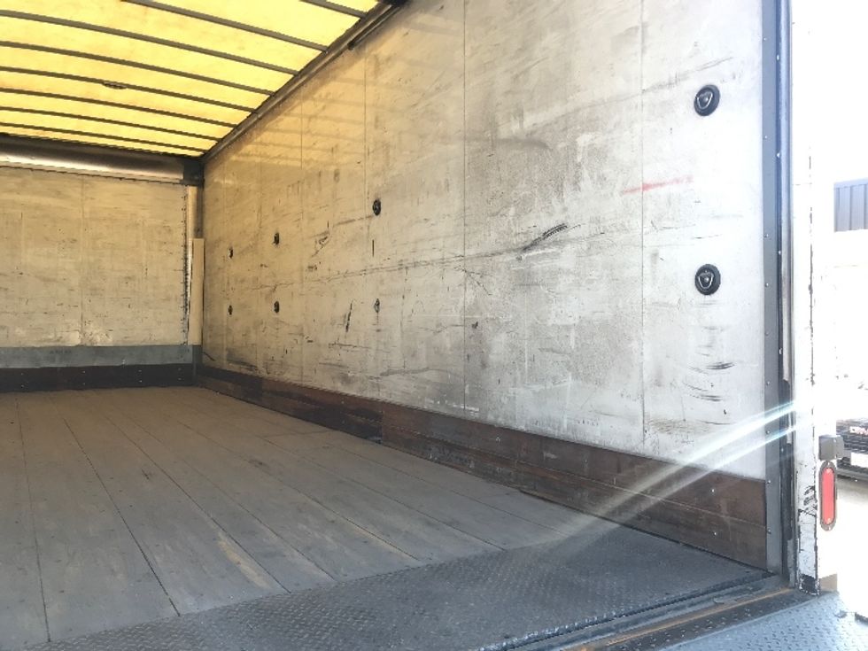 Medium Duty Box Truck-Light and Medium Duty Trucks-Freightliner-2019-M2-Houston-TX-272,589\n\t\tmiles-$ 37,750 - Image 12