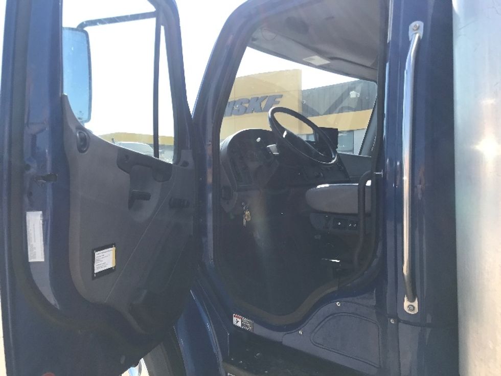 Medium Duty Box Truck-Light and Medium Duty Trucks-Freightliner-2019-M2-Houston-TX-272,589\n\t\tmiles-$ 37,750 - Image 16