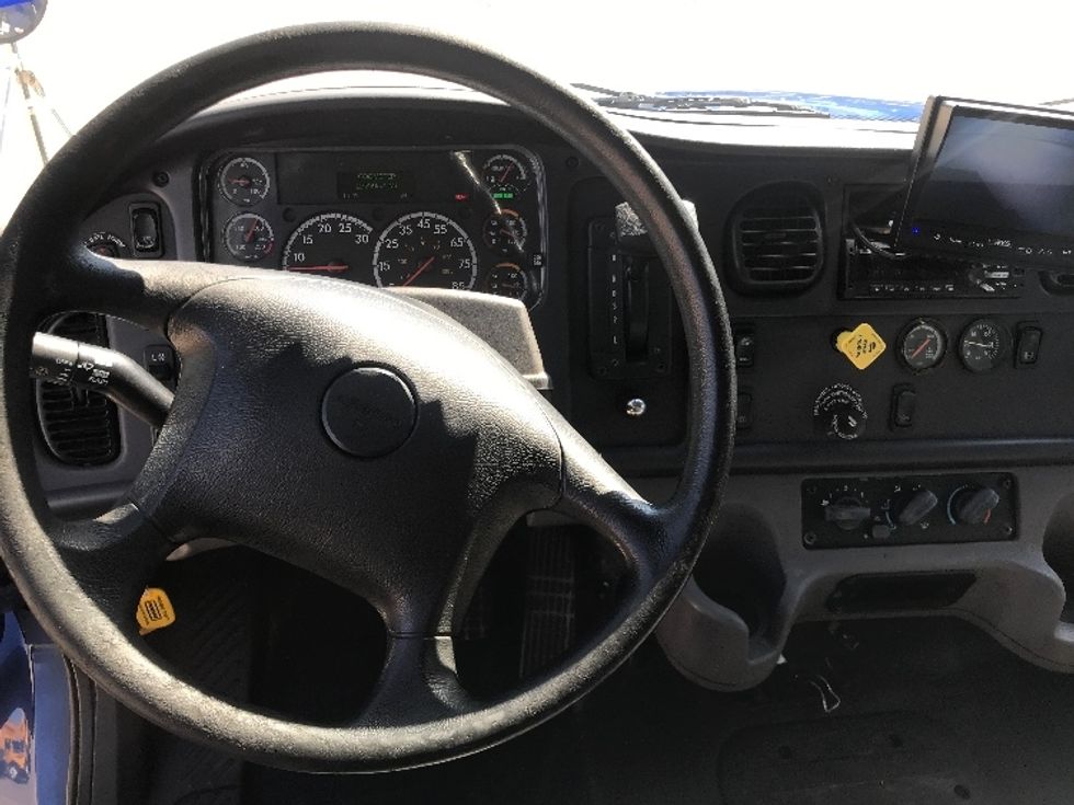 Medium Duty Box Truck-Light and Medium Duty Trucks-Freightliner-2019-M2-Houston-TX-272,589\n\t\tmiles-$ 37,750 - Image 18