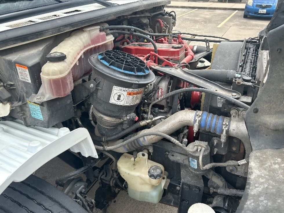 Medium Duty Box Truck-Light and Medium Duty Trucks-Freightliner-2019-M2-Houston-TX-274,131\n\t\tmiles-$ 33,250 - Image 23