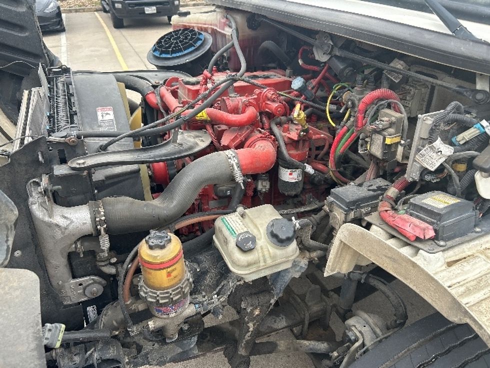 Medium Duty Box Truck-Light and Medium Duty Trucks-Freightliner-2019-M2-Houston-TX-274,131\n\t\tmiles-$ 33,250 - Image 24