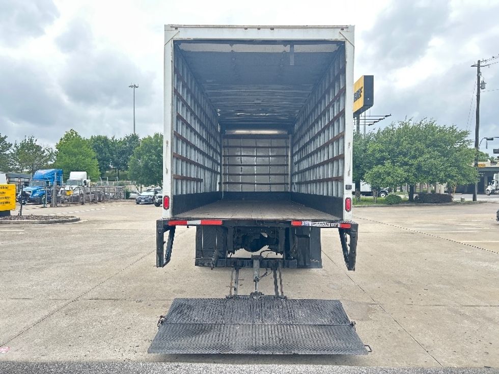 Medium Duty Box Truck-Light and Medium Duty Trucks-Freightliner-2019-M2-Houston-TX-274,131\n\t\tmiles-$ 33,250 - Image 9