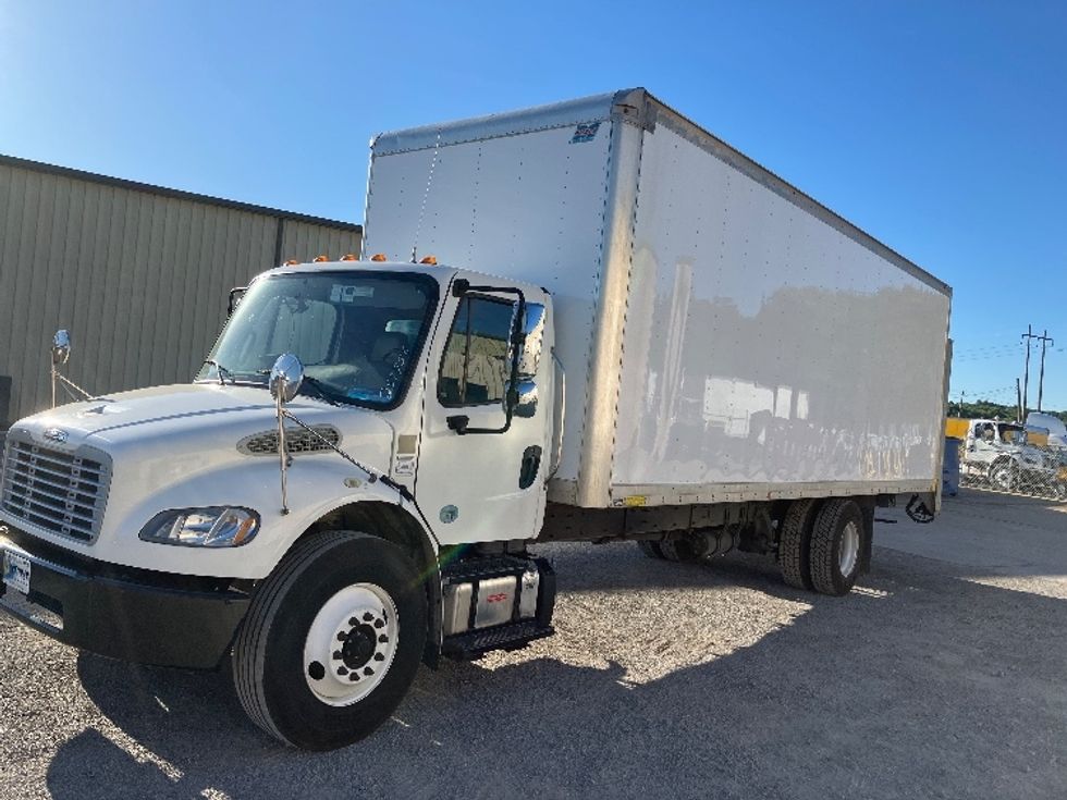 Medium Duty Box Truck-Light and Medium Duty Trucks-Freightliner-2019-M2-Hueytown-AL-140,316\n\t\tmiles-$ 53,000 - Image 1