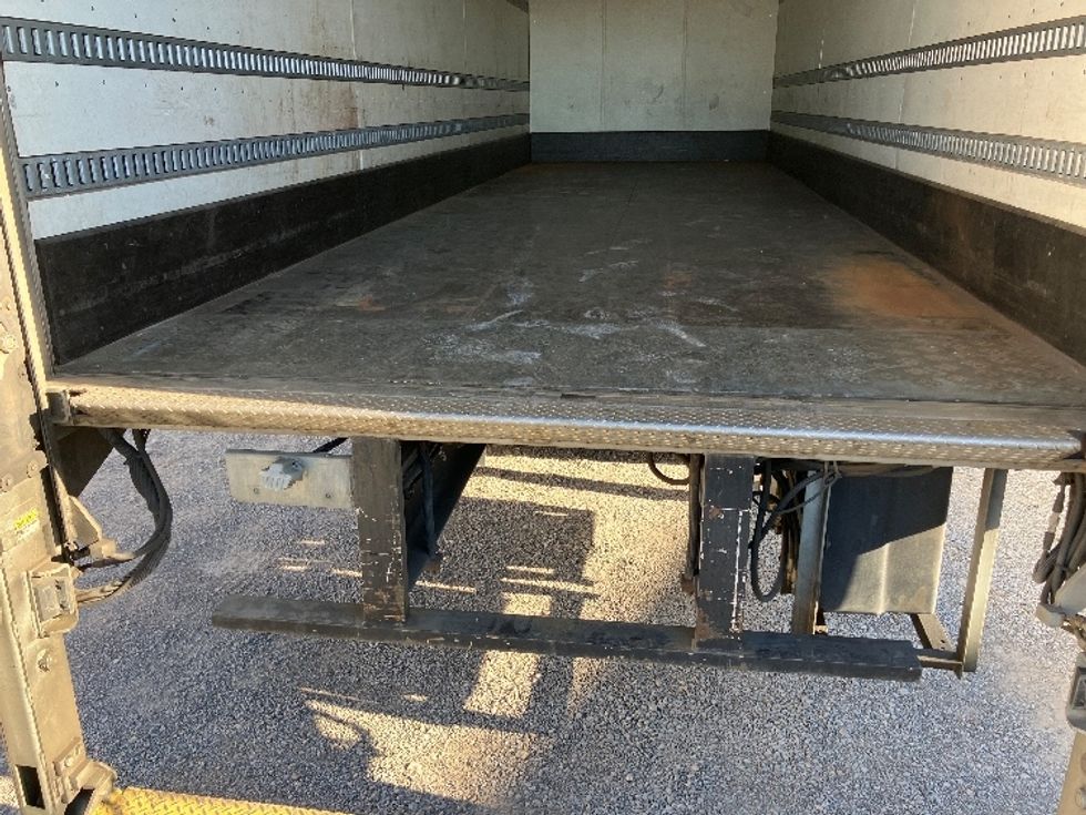 Medium Duty Box Truck-Light and Medium Duty Trucks-Freightliner-2019-M2-Hueytown-AL-140,316\n\t\tmiles-$ 53,000 - Image 10