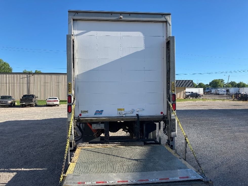 Medium Duty Box Truck-Light and Medium Duty Trucks-Freightliner-2019-M2-Hueytown-AL-140,316\n\t\tmiles-$ 53,000 - Image 7