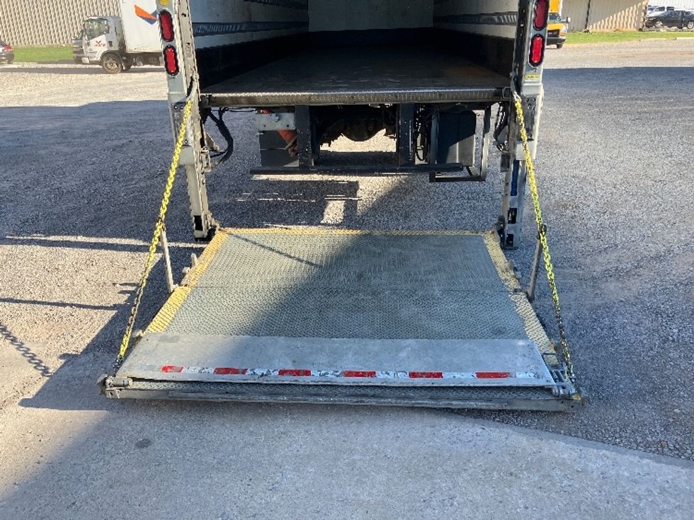 Medium Duty Box Truck-Light and Medium Duty Trucks-Freightliner-2019-M2-Hueytown-AL-140,316\n\t\tmiles-$ 53,000 - Image 9