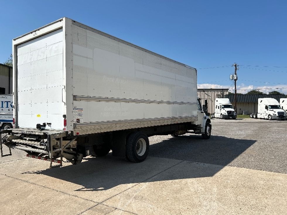 Medium Duty Box Truck-Light and Medium Duty Trucks-Freightliner-2019-M2-Hueytown-AL-146,810\n\t\tmiles-$ 61,750 - Image 13